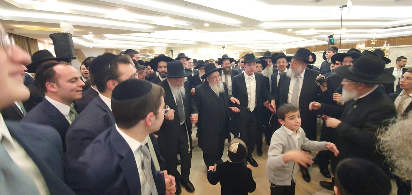 שמחת נישואי נכד הגר"א סאלים עם נכדת הגרש"י זעפראני