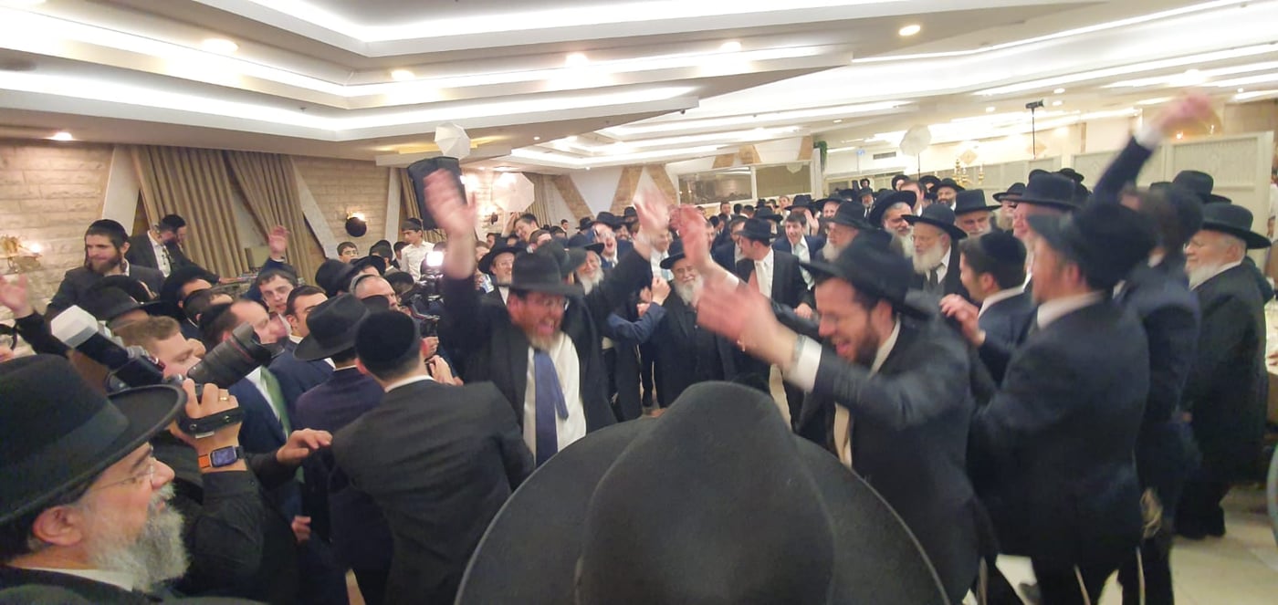 שמחת נישואי נכד הגר"א סאלים עם נכדת הגרש"י זעפראני