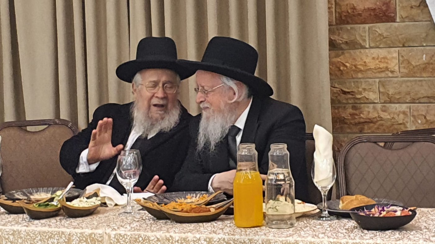 שמחת נישואי נכד הגר"א סאלים עם נכדת הגרש"י זעפראני