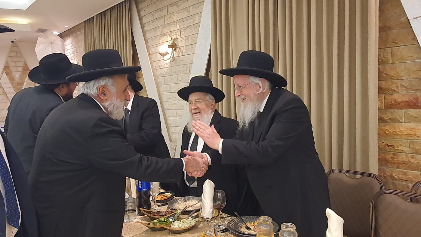 שמחת נישואי נכד הגר"א סאלים עם נכדת הגרש"י זעפראני