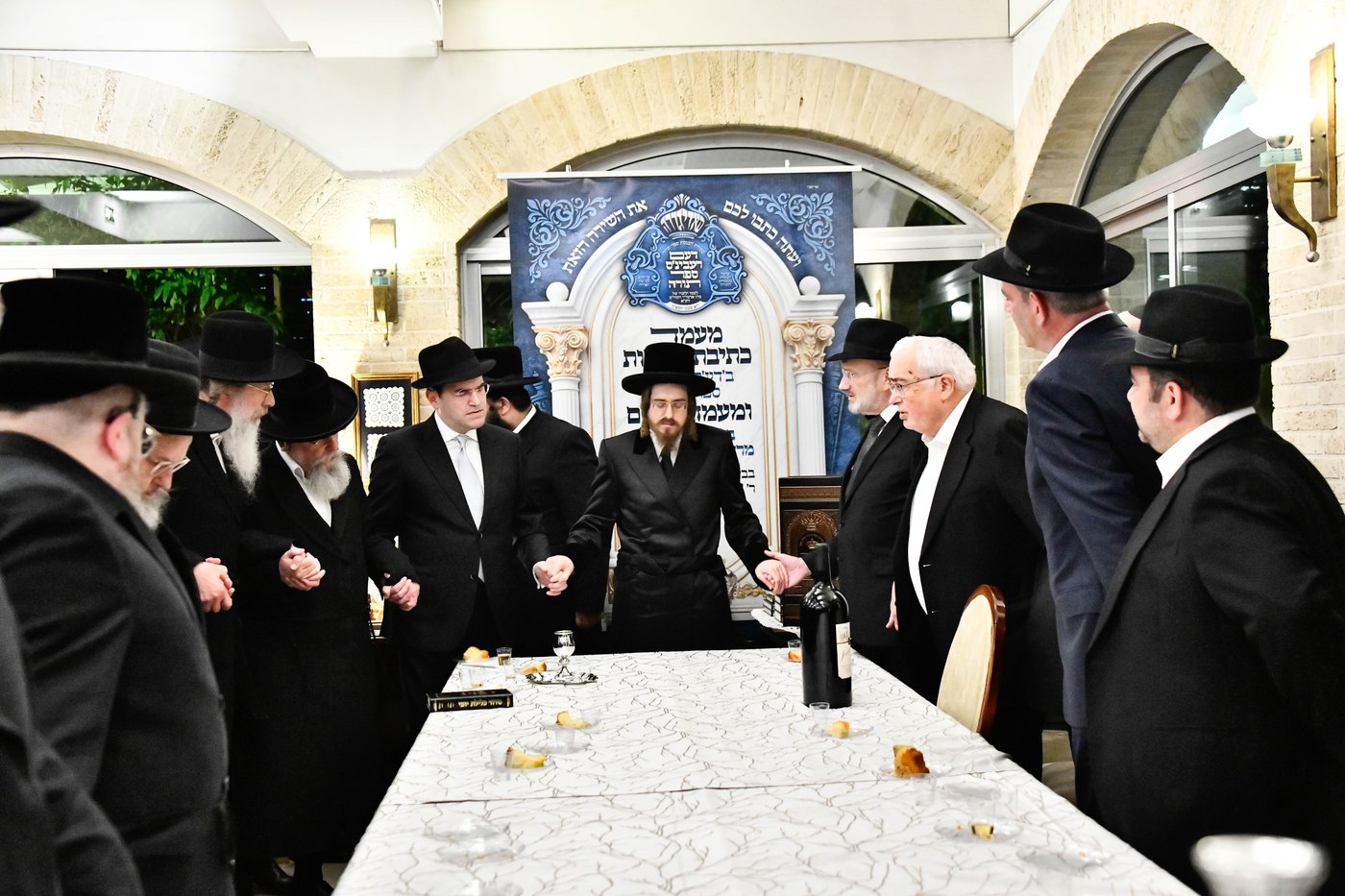 סיום כתיבת ספר תורה בסאדיגורה