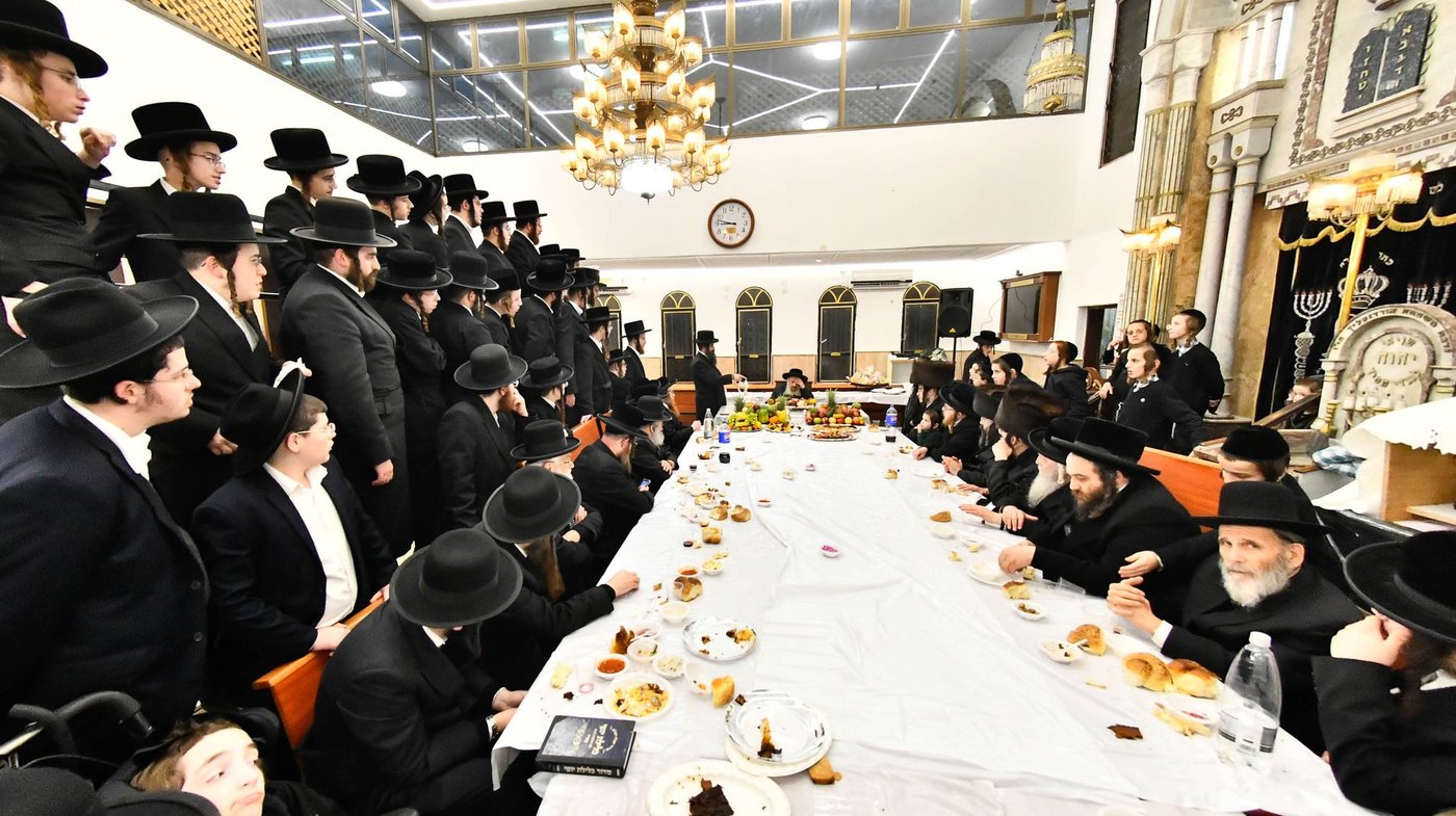ט"ו בשבט בחצה"ק דעעש