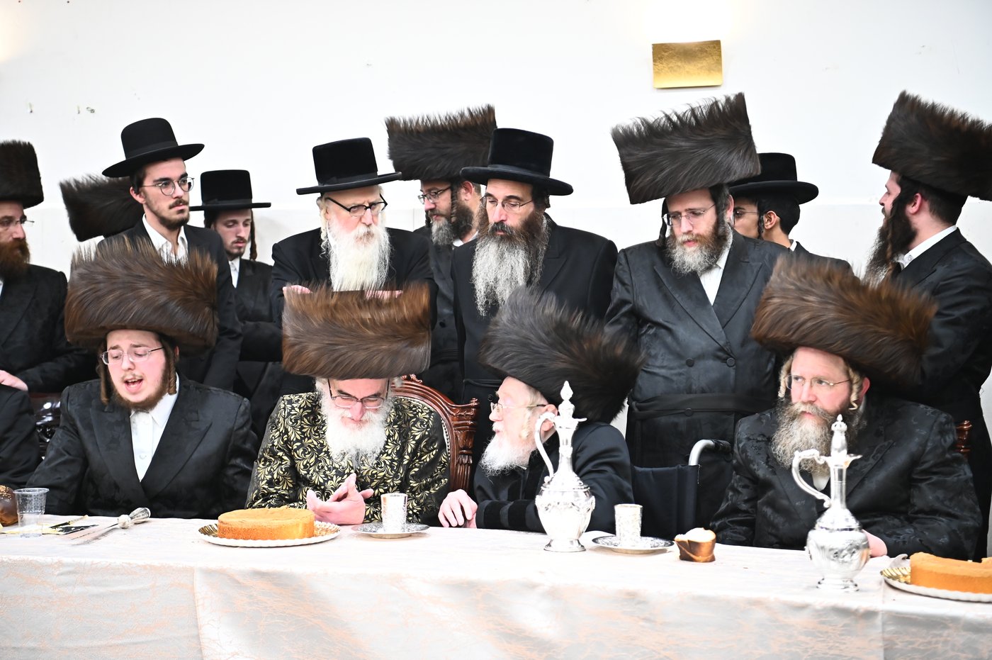 שמחת השבע ברכות בחצה"ק קרעטשניף - תולדות אהרן - קאסוב ויז'ניץ