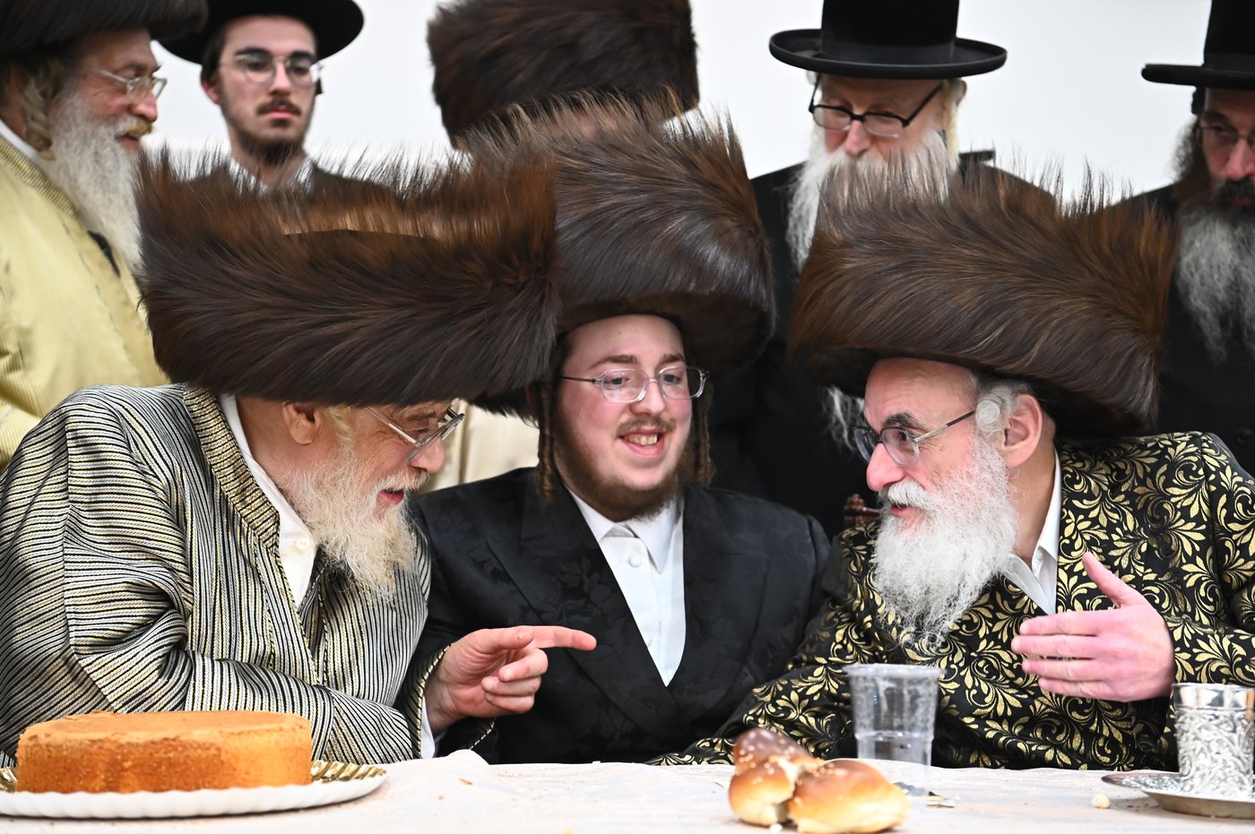 שמחת השבע ברכות בחצה"ק קרעטשניף - תולדות אהרן - קאסוב ויז'ניץ