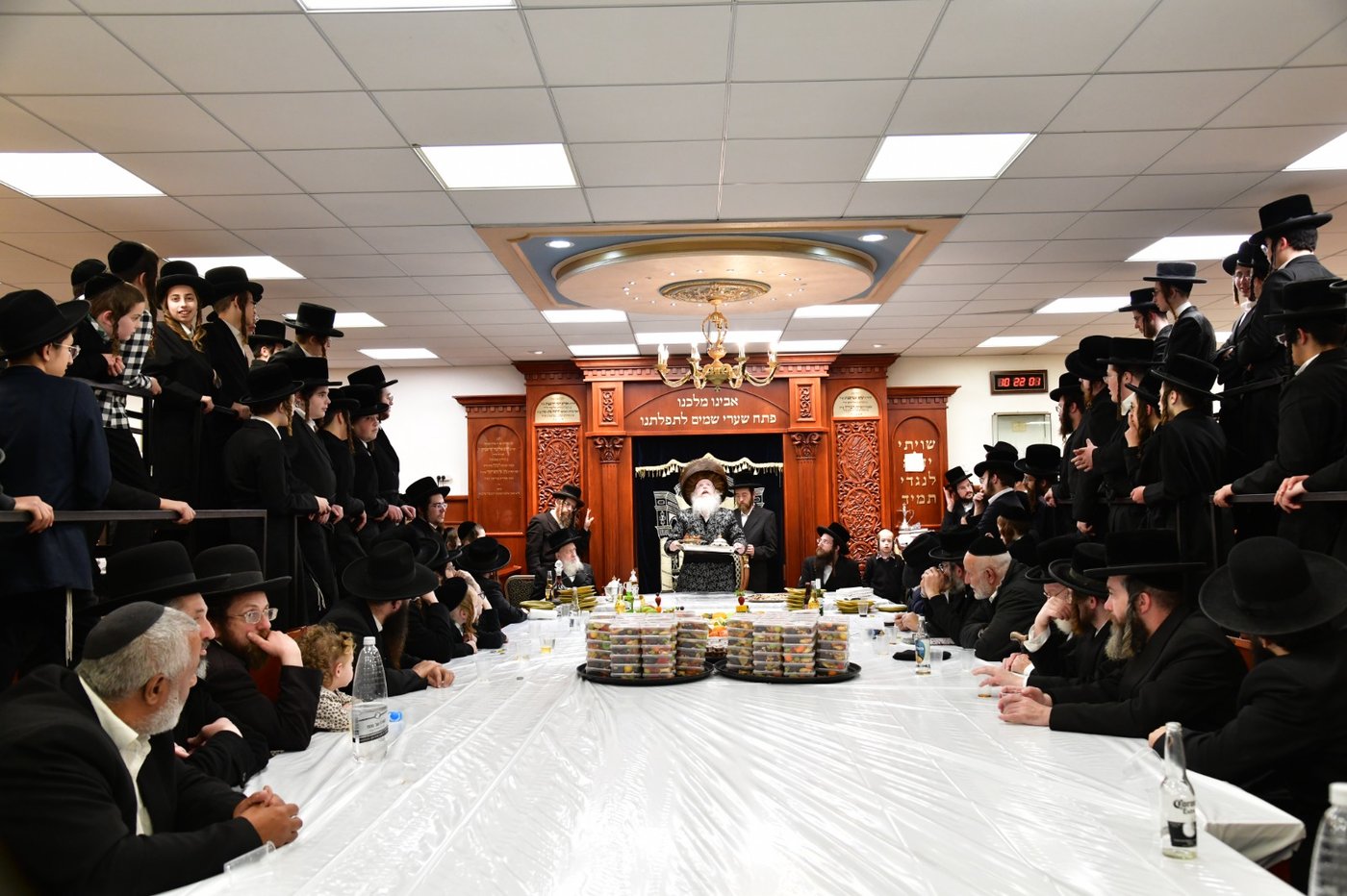 ט"ו בשבט בחצה"ק קרעטשניף קרית גת