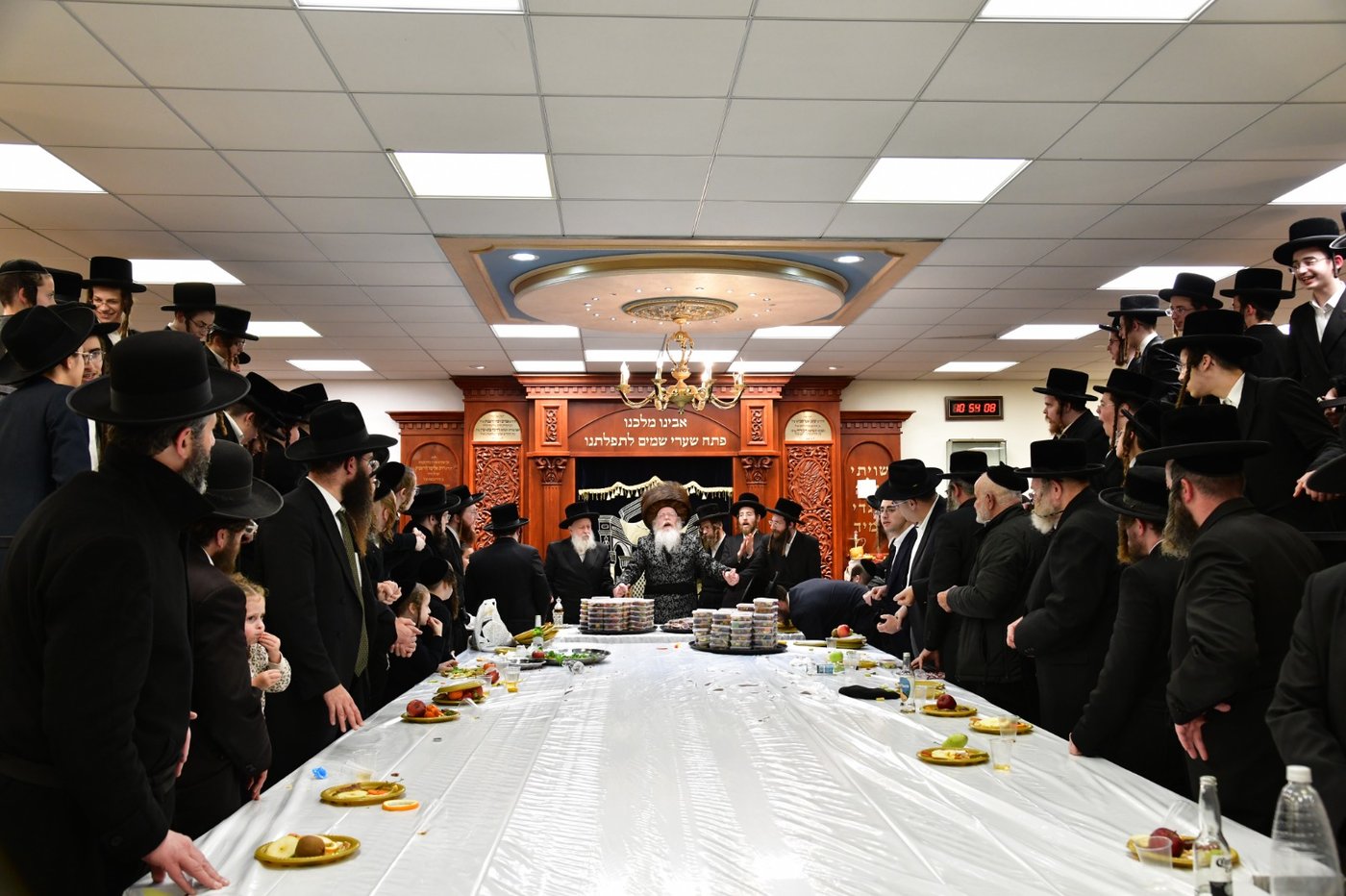ט"ו בשבט בחצה"ק קרעטשניף קרית גת