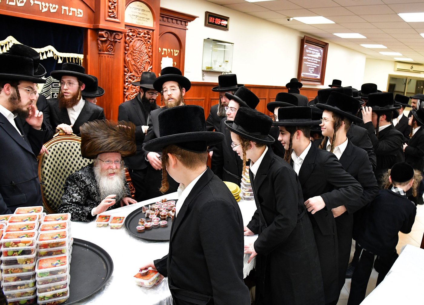 ט"ו בשבט בחצה"ק קרעטשניף קרית גת
