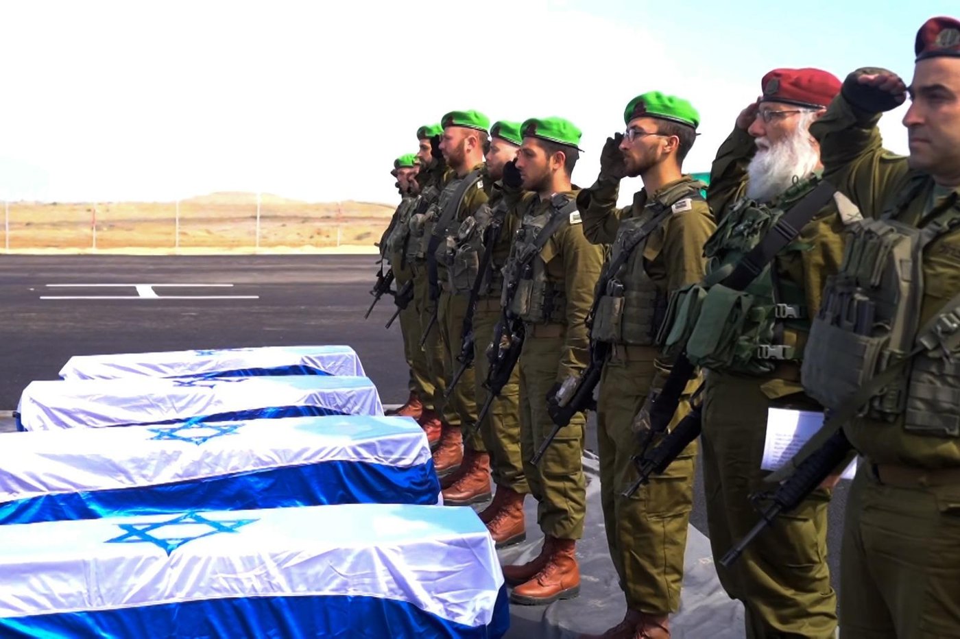 תמונות ראשונות: כך קיבלו בצה"ל את ארונות הקדושים