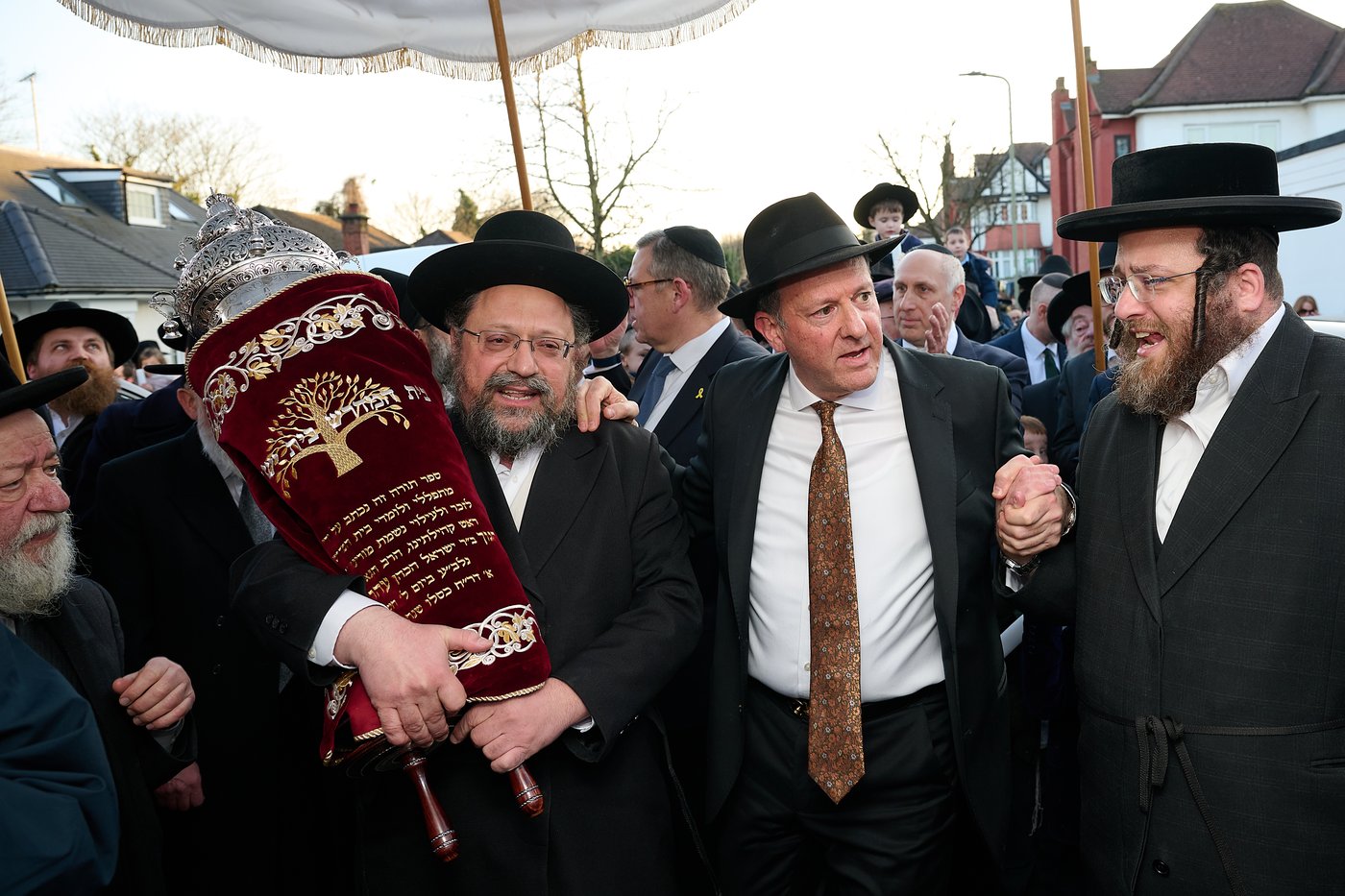 הכנסת ספר תורה לביהכ''נ "בית ישראל" בלונדון