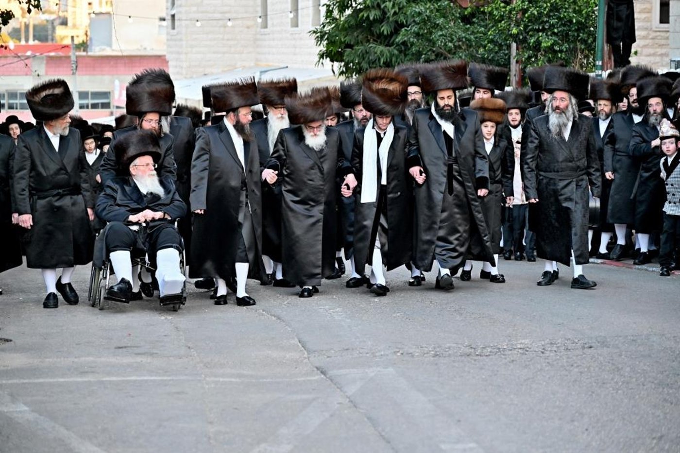 שמחת בית ויזניץ- פרמישלאן : ערב שבת אופריף