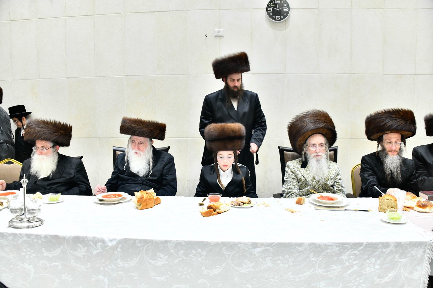 שמחת הבר מצווה בחצה"ק מכנובקא בעלזא - מעליץ