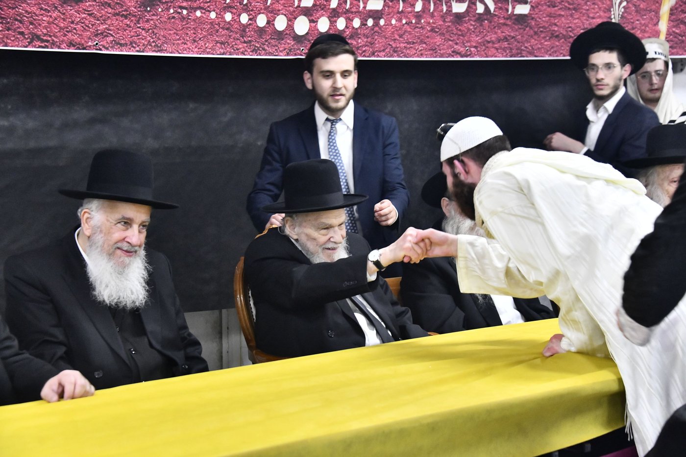 ליל פורים אצל הגאון רבי משה הלל הירש