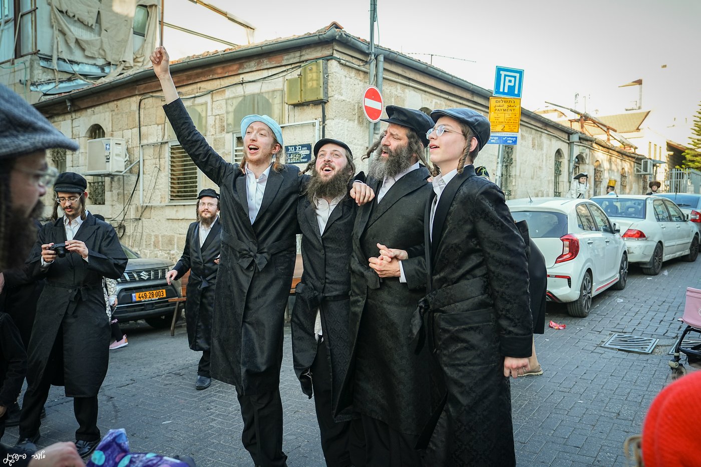 פורים ברחובות ירושלים
