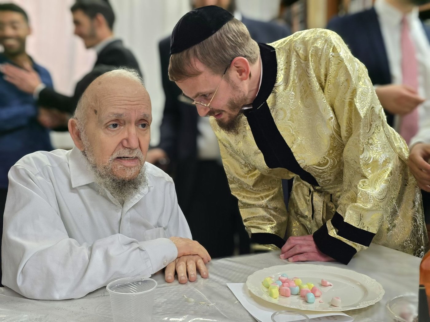 פורים אצל הגר"מ מאזוז