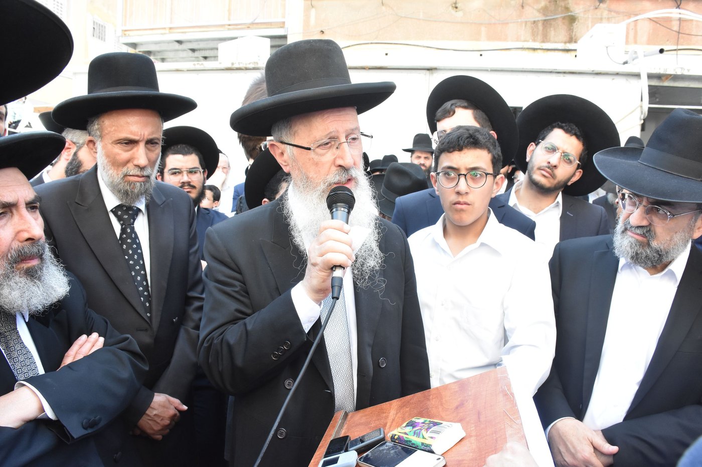 מסע הלווית הרה"ג רבי יחיאל תם זצ"ל