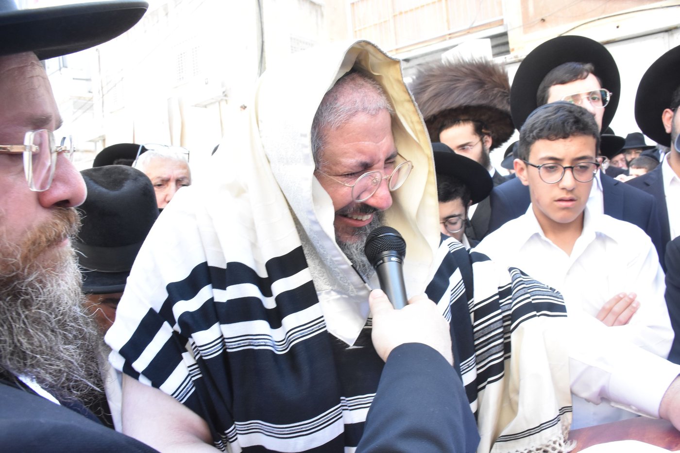 מסע הלווית הרה"ג רבי יחיאל תם זצ"ל