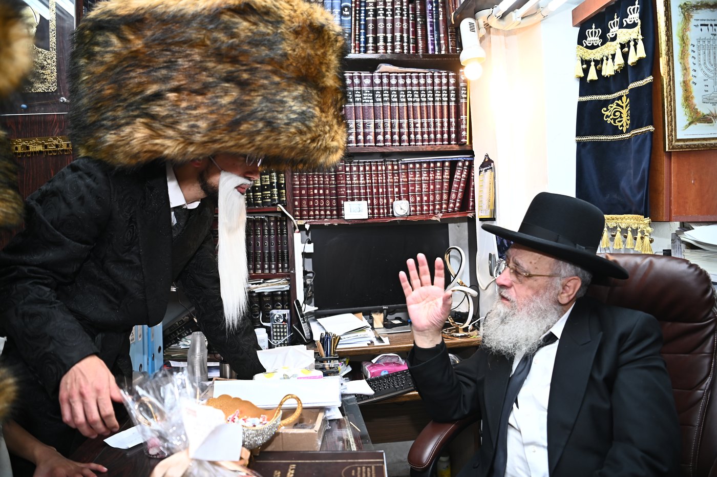 פורים אצל הגאון רבי יצחק יוסף
