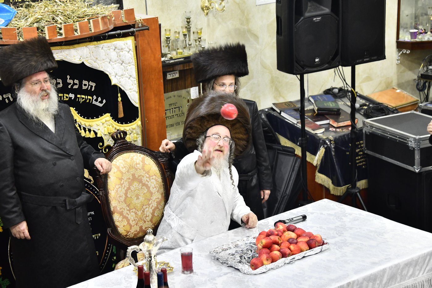 פורים בחצה"ק ביאלה בבני ברק בירושלים