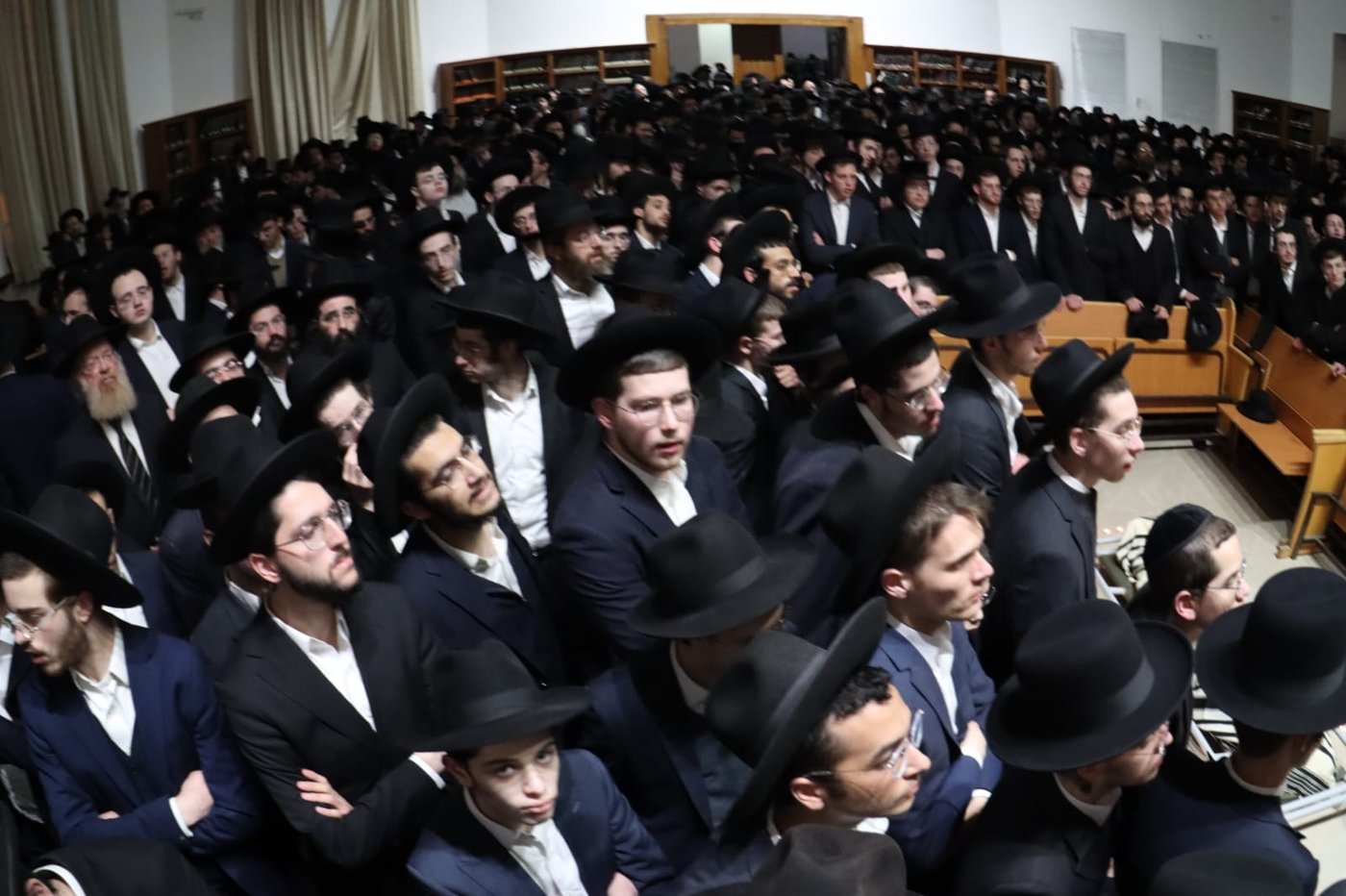 מסע הלוויית הגאון רבי נחמן פלונצ'ק זצ"ל