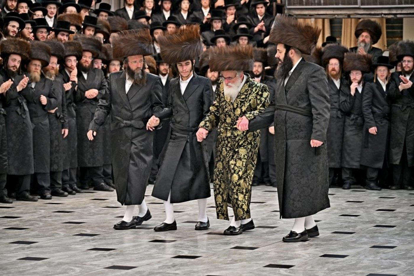 שמחת השבע ברכות בחצה"ק ויזניץ  - פרמישלאן 