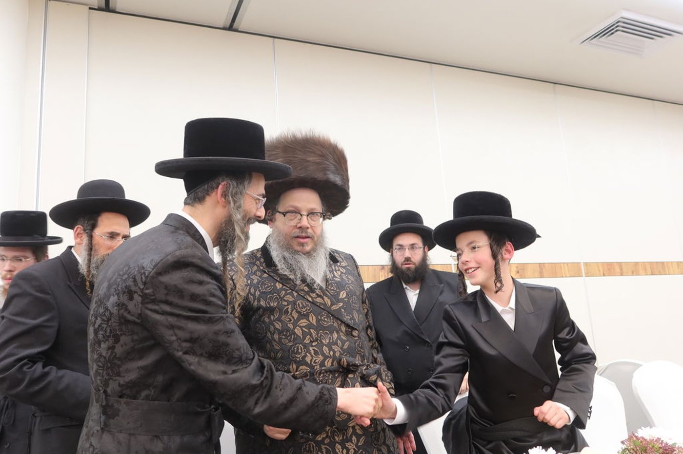 שמחת הבר מצווה לנכד האדמו"ר מבוסטון ביתר