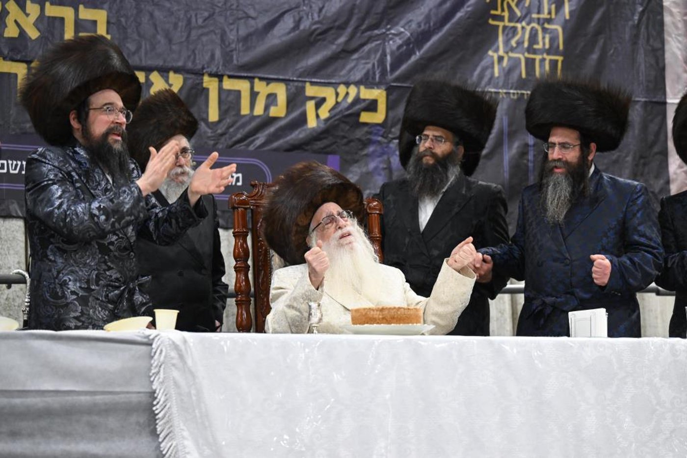 כינוס אלפי בחורי צאנז