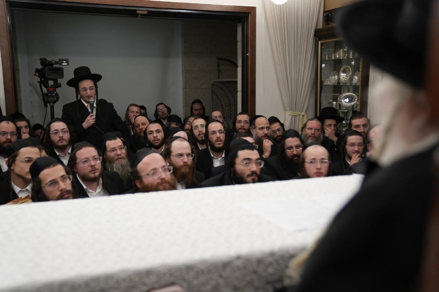 מבחן מזומנים בחצה"ק גור - בבית הגבאי ר' לייבי פזניצבסקי