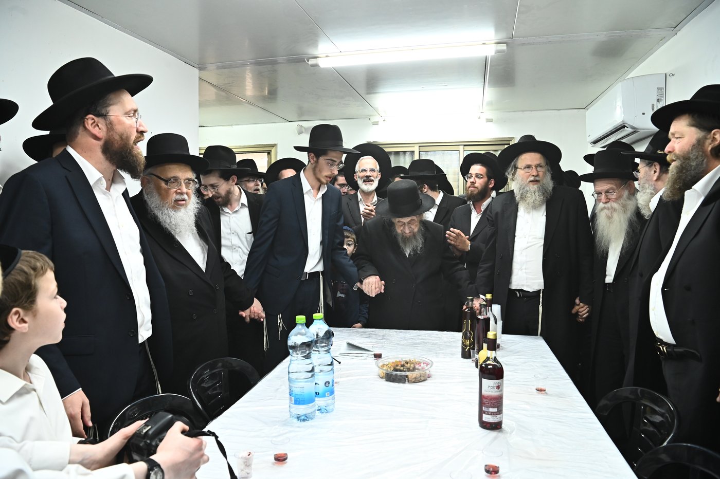 שמחת אירוסי נין הגאון רבי דב לנדו