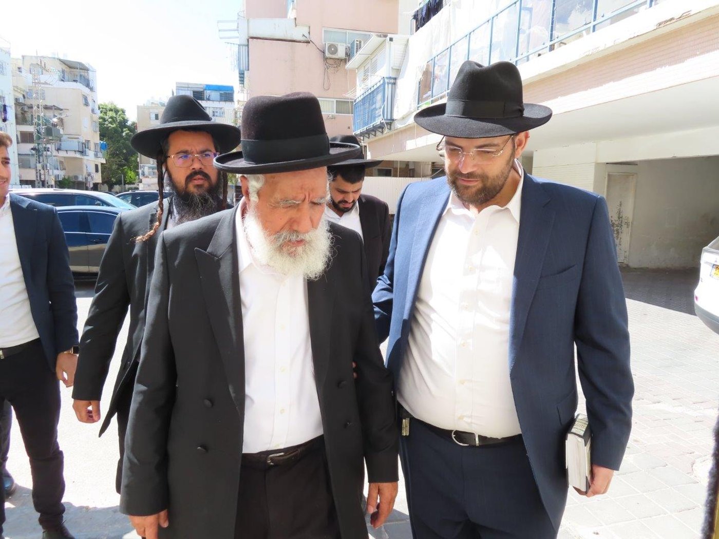 הגר"ש מחפוד בברכת האילנות