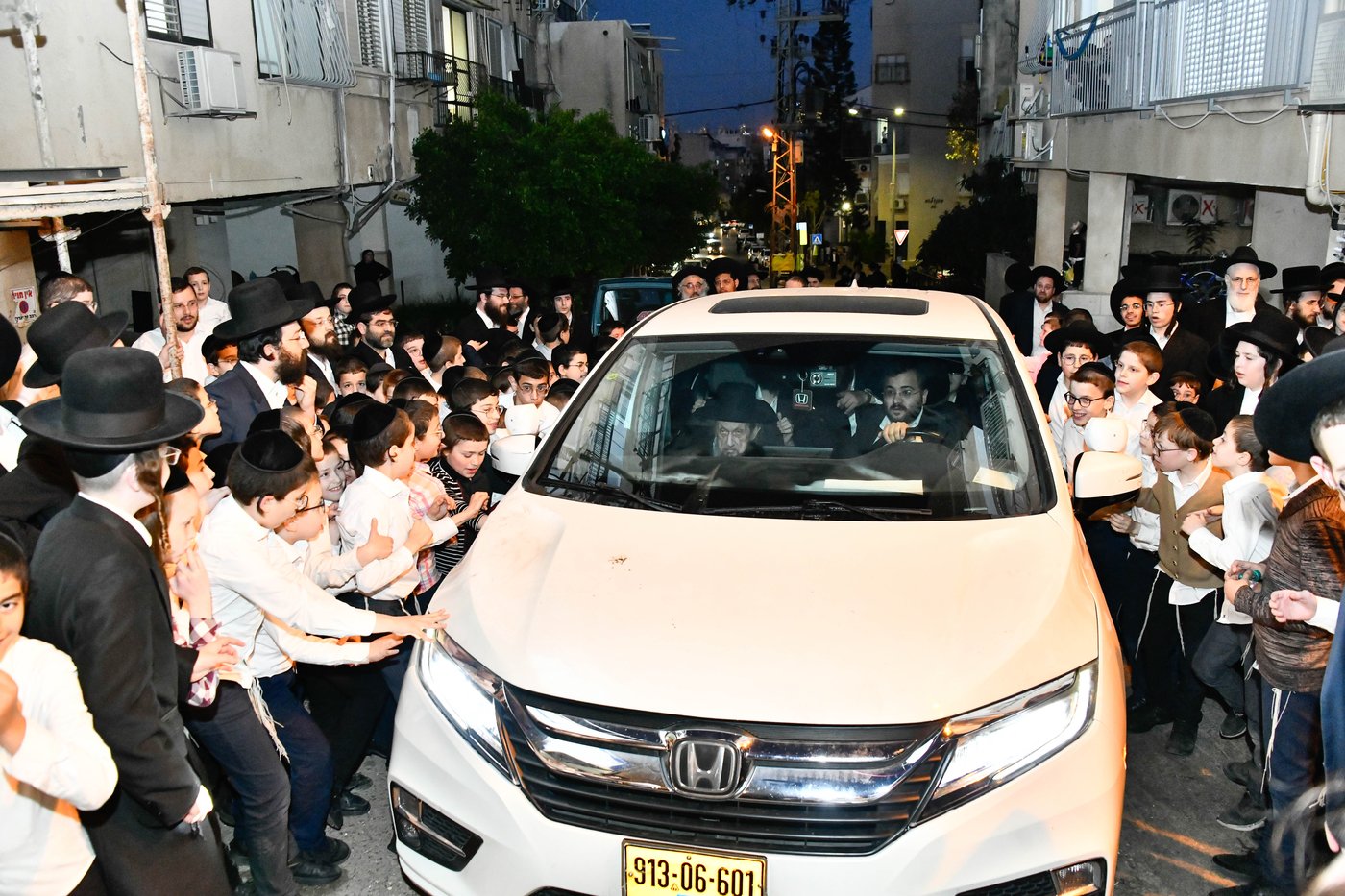 המשא של הגר"ד לנדו בבית השם