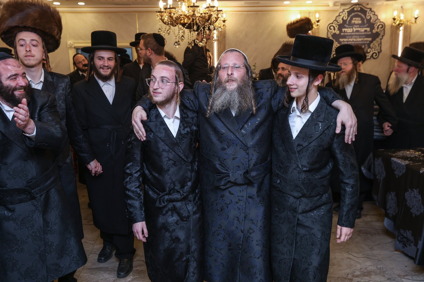 הדור הבא צריך חיבוק - בשמחת ה'שבע ברכות' השבוע