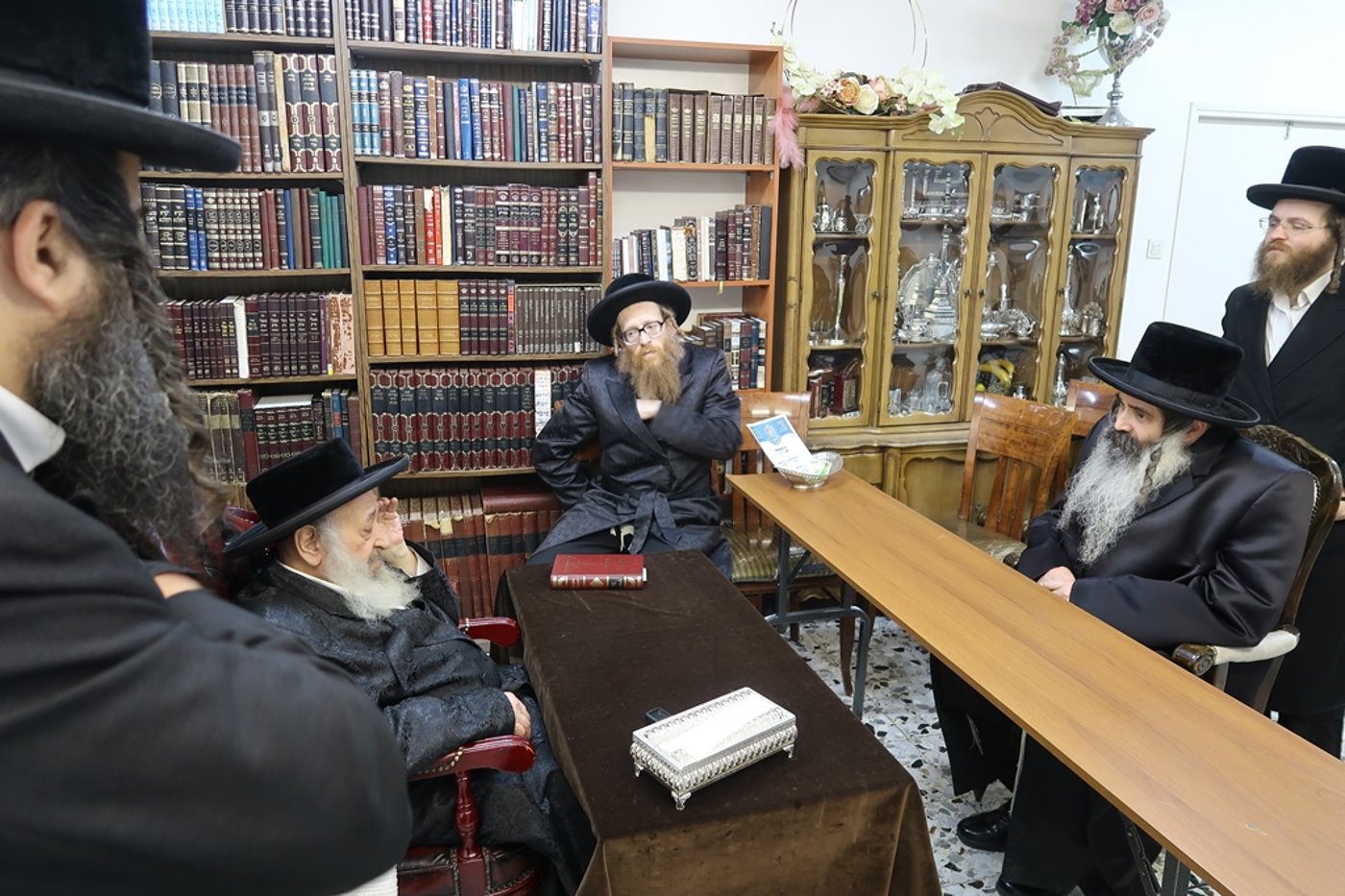 ניחום אבלים בחצה"ק דעעש