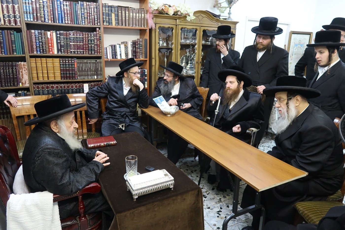 ניחום אבלים בחצה"ק דעעש