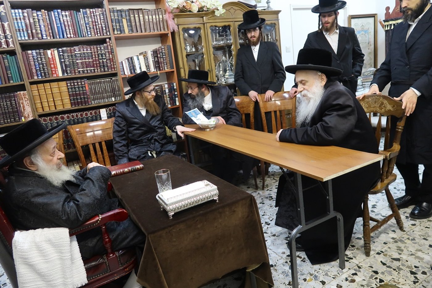 ניחום אבלים בחצה"ק דעעש