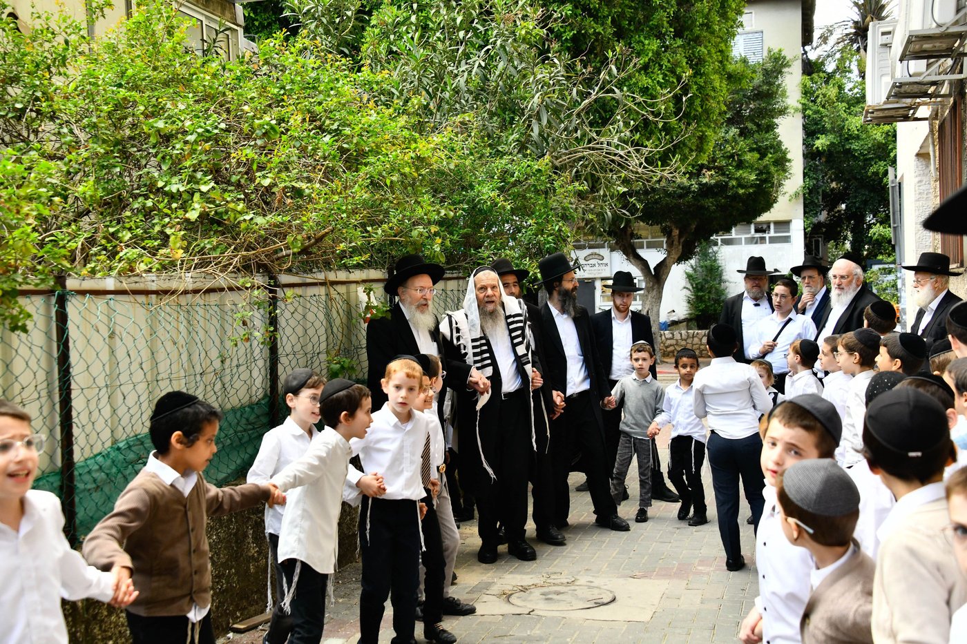 הגרמ"ש אדלשטיין בברכת האילנות