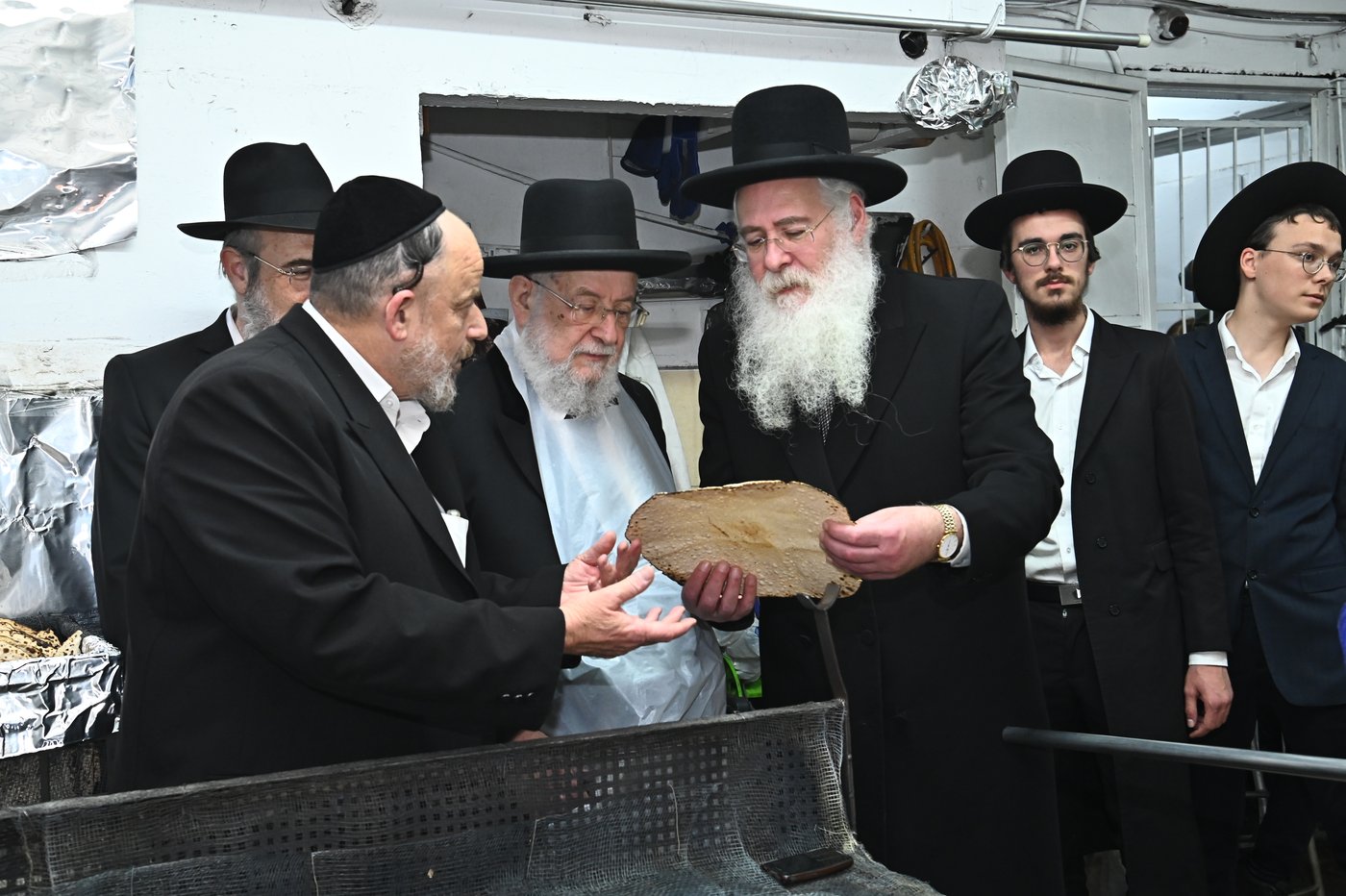 הגרי"מ לאו באפיית מצות