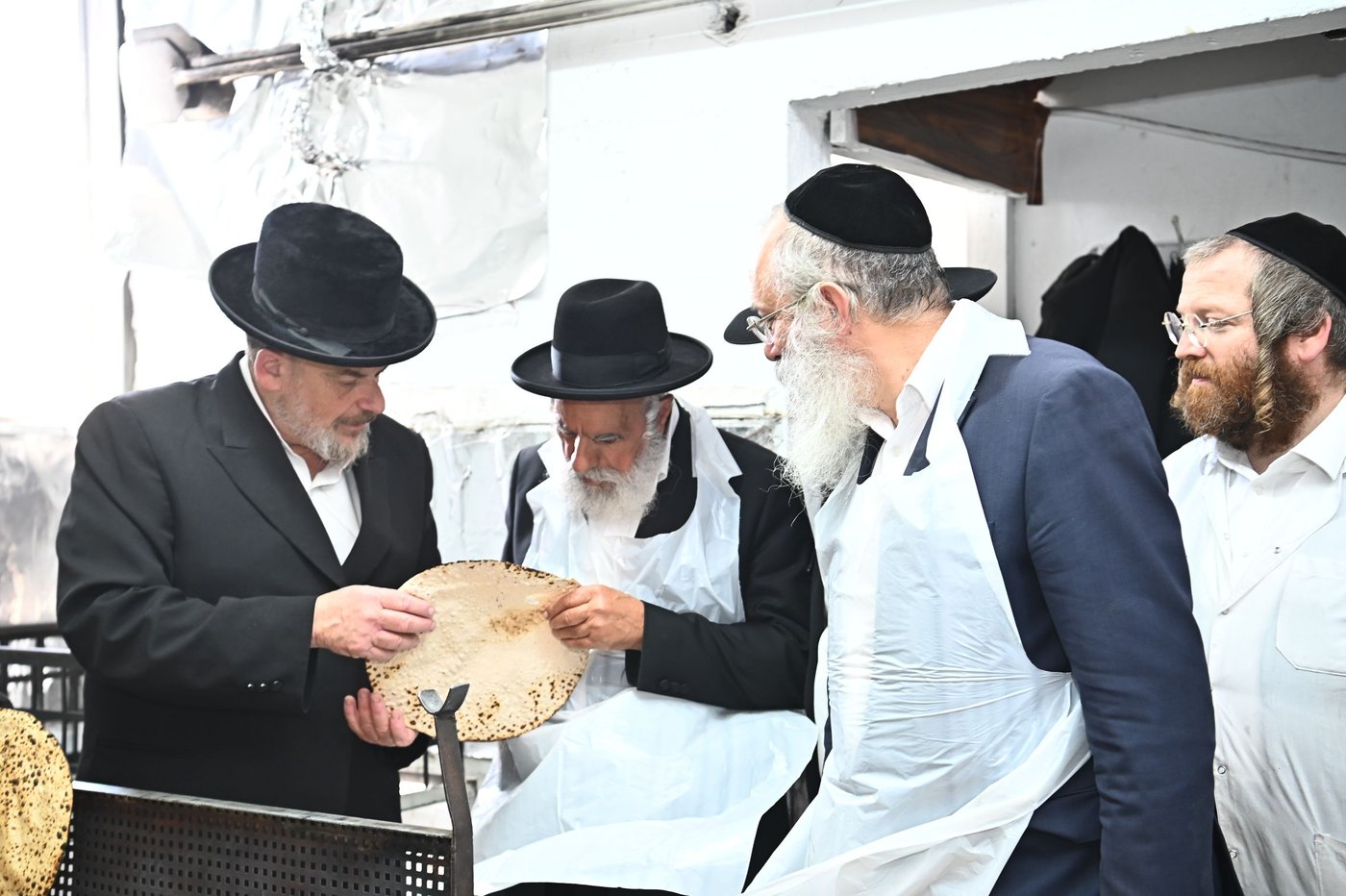 הגר"ש מחפוד באפיית מצות