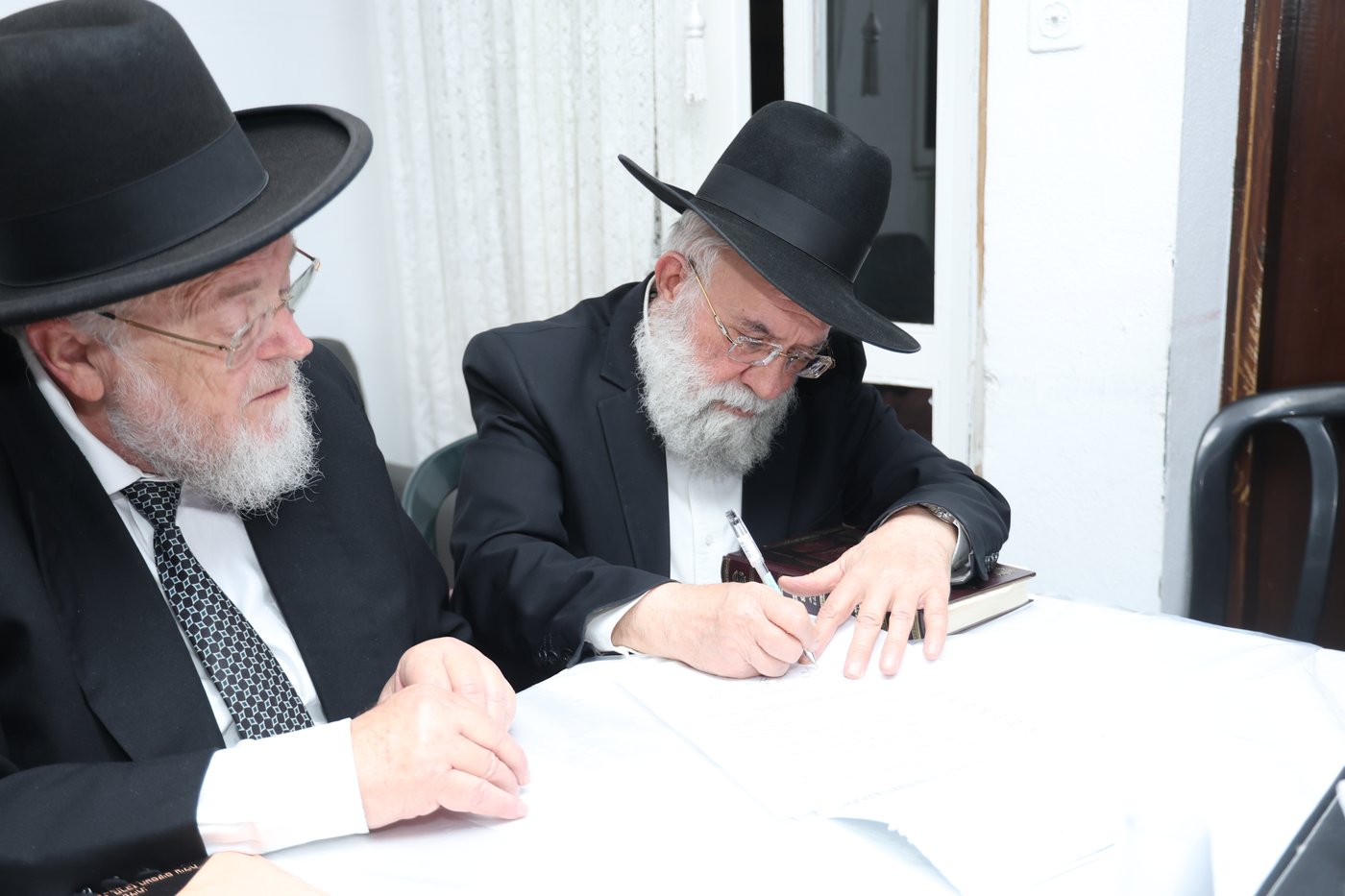 גדולי ישראל בכינוס נגד תוכניות פינוי בינוי" בירושלים