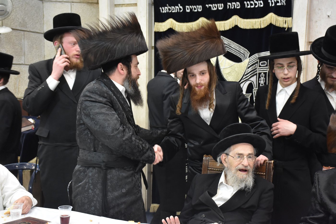שמחת הברית בחצרות נאראל - זוטשקא אמסנא - זוויעהיל