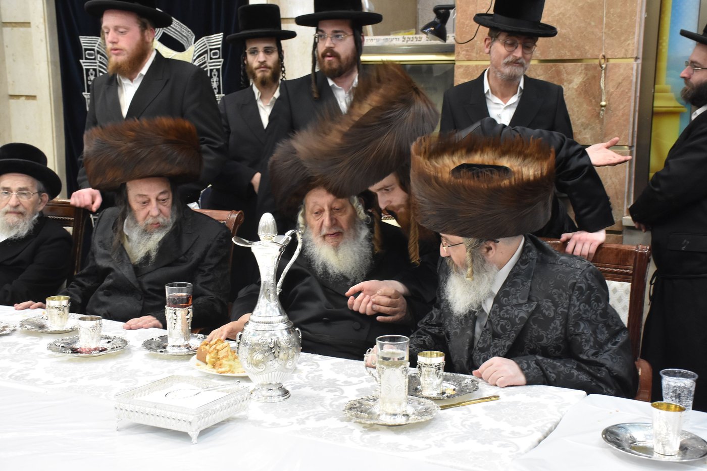 שמחת הברית בחצרות נאראל - זוטשקא אמסנא - זוויעהיל