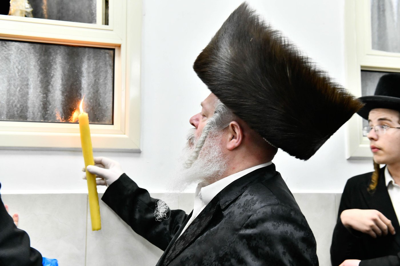 האדמו"ר מפרימשלאן בבדיקת חמץ