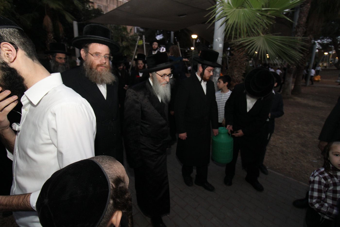 ספינקא רחוב הושע במים שלנו