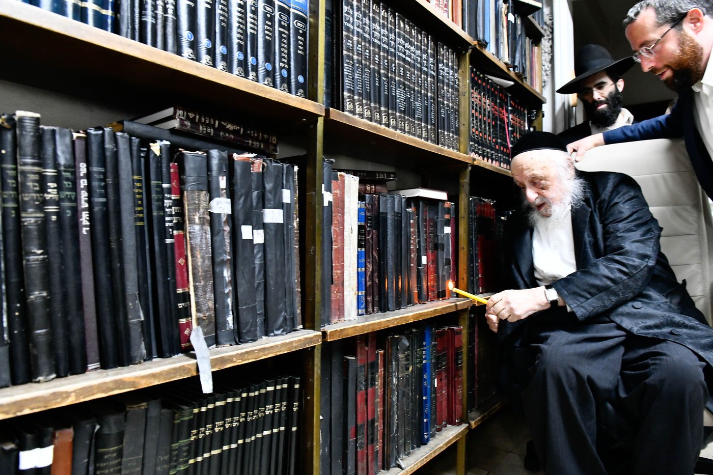 הגרב"ד פוברסקי בבדיקת חמץ