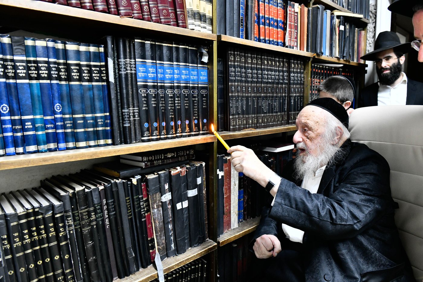 הגרב"ד פוברסקי בבדיקת חמץ
