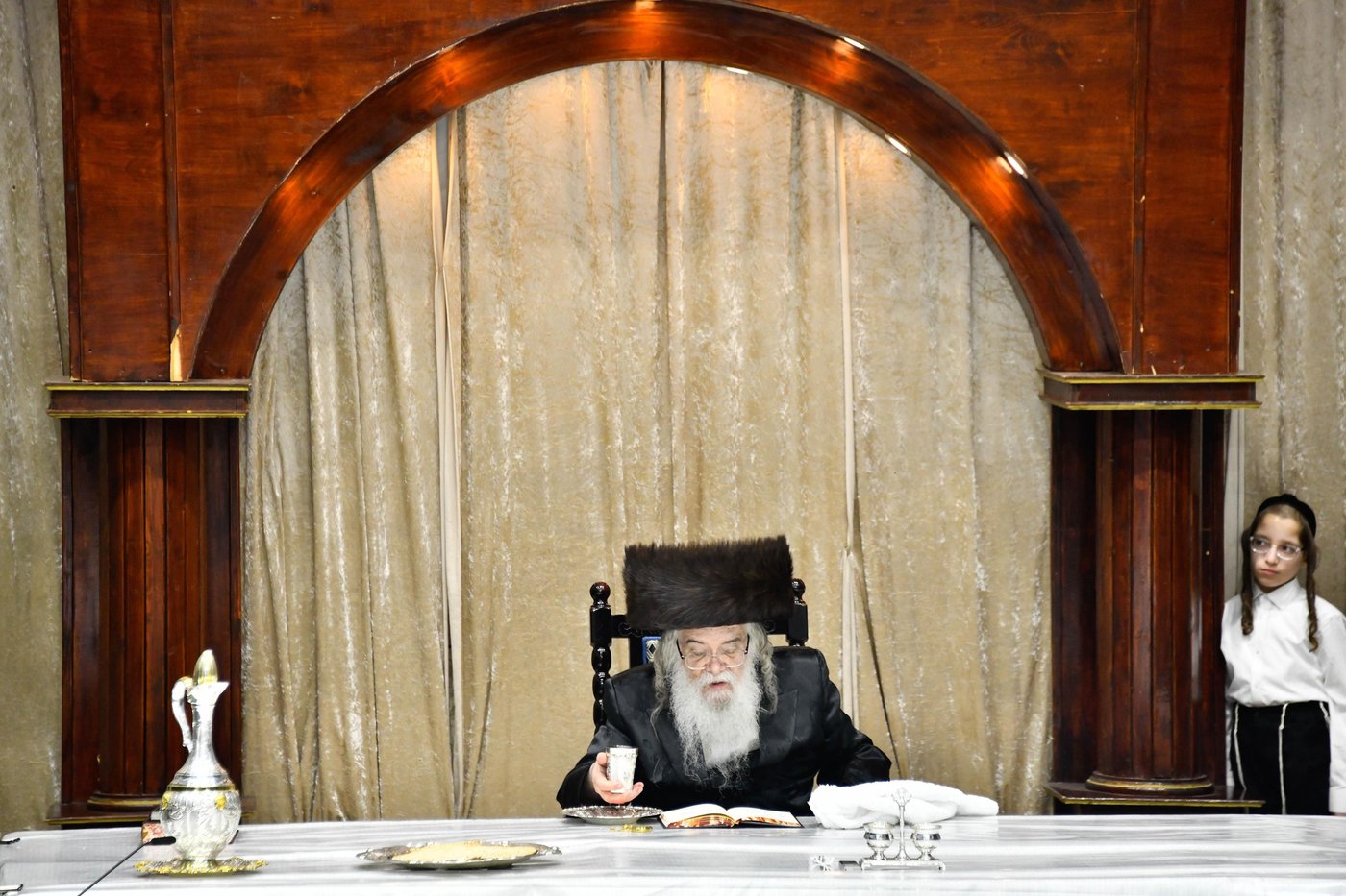 האדמו"ר מדארג באסתר טיש