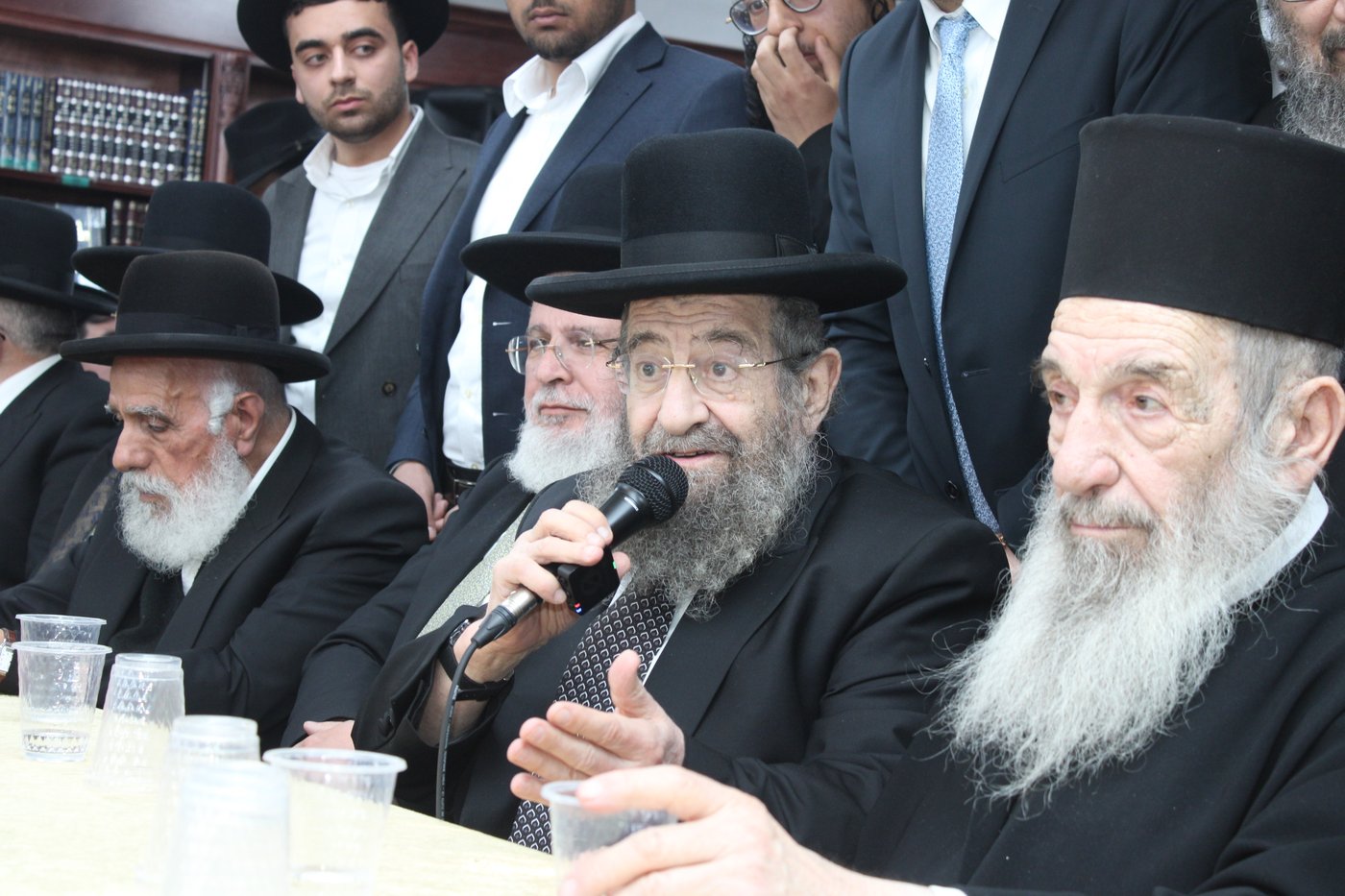 מעמד 'הקבלת פני רבו' לכבוד הראשל"צ הגאון רבי יצחק יוסף 