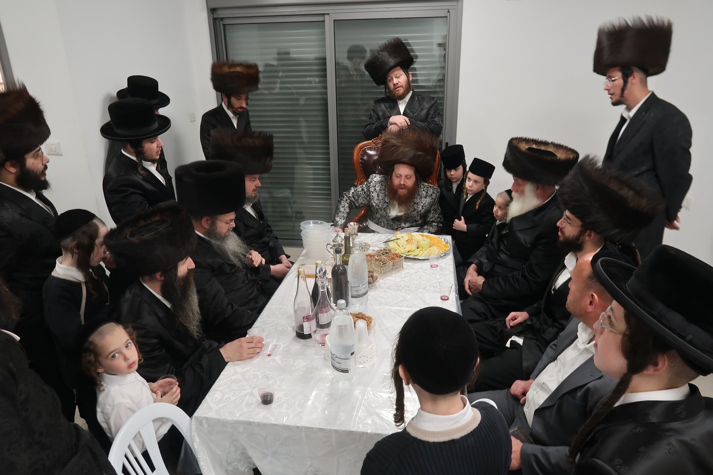 האדמו"ר ממיאלען בברכת האילנות