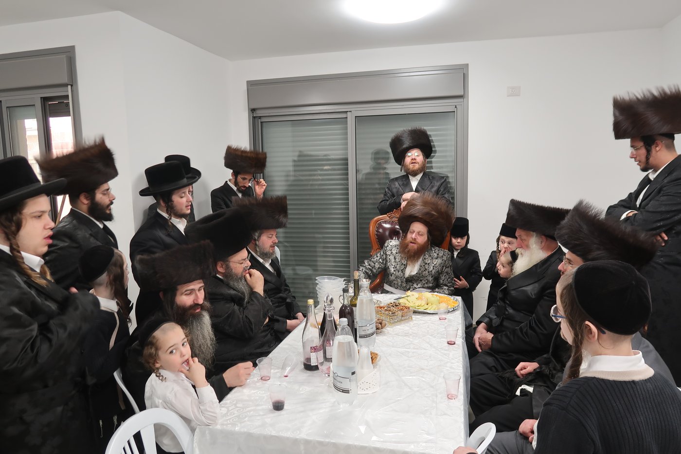 האדמו"ר ממיאלען בברכת האילנות