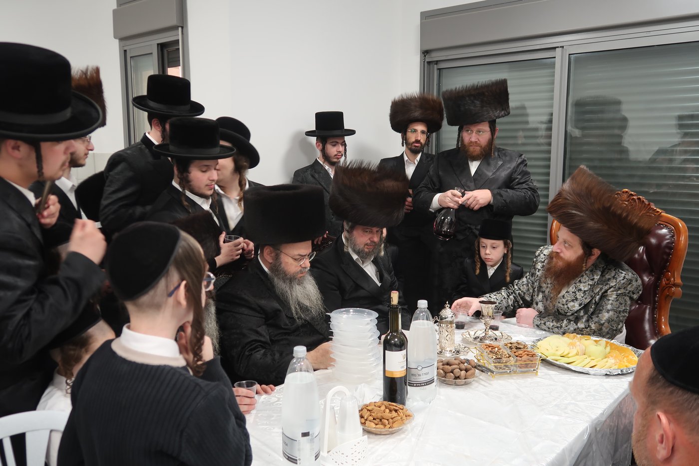 האדמו"ר ממיאלען בברכת האילנות