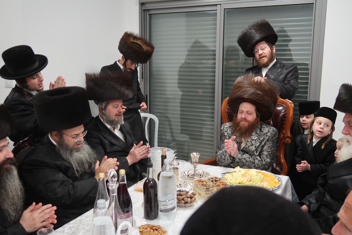 האדמו"ר ממיאלען בברכת האילנות